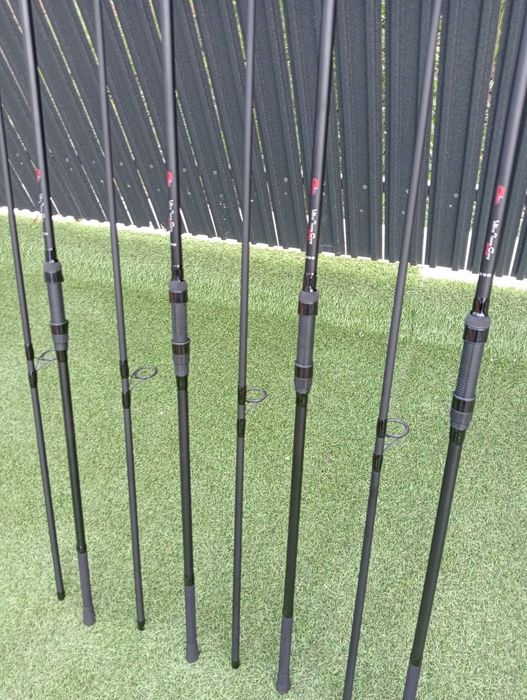 Set 4 Lansete FL Ultra Team 3.90m 3.75lbs 2seg 

Produs NOU cu livrare
