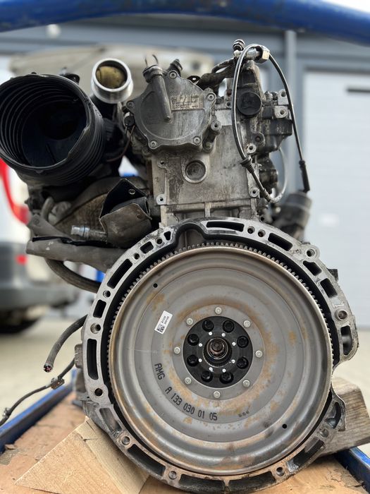 Mercedes двигател 45 AMG