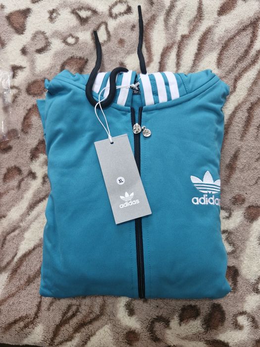 Trenig femei diferite modele