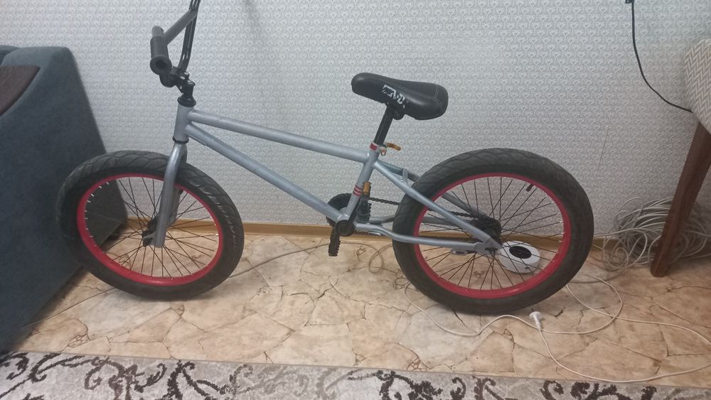 BMX  велосипед .