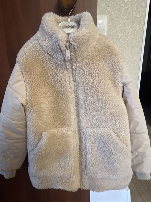 Продам вещи на девочку 8 лет