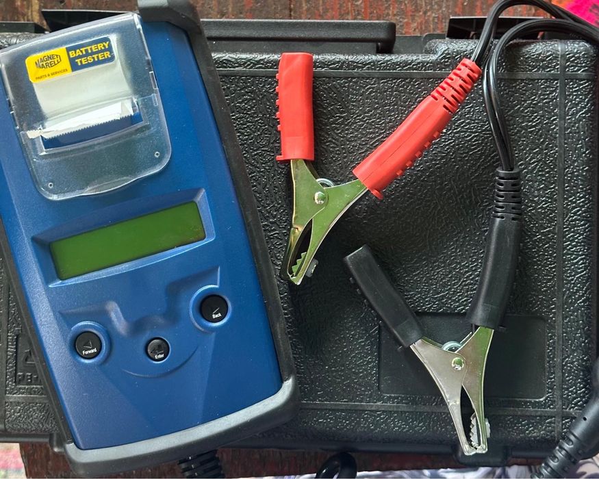 Tester Profesional pentru baterii auto