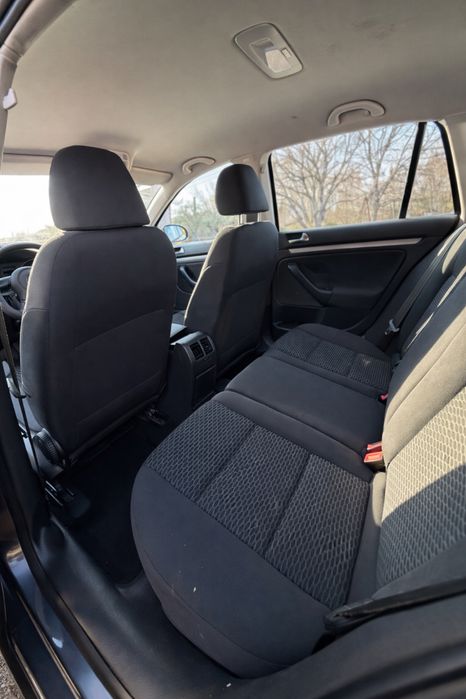 VOLKSWAGEN Golf 2011 — imagine 19