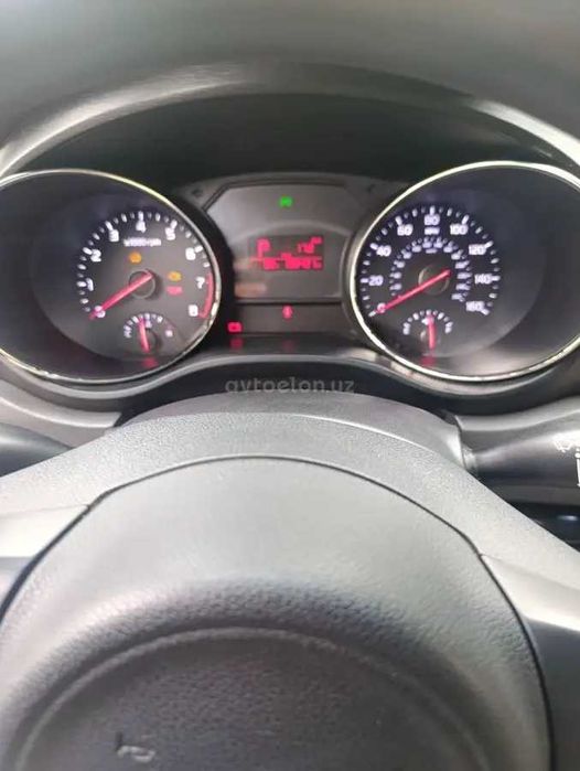 Продаётся Kia Sedona 2016
