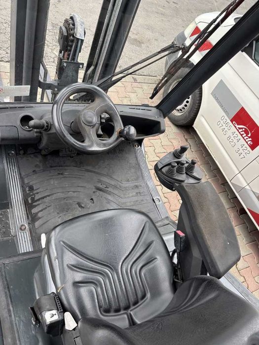 Stivuitor - Motostivuitor Linde H25D Diesel Anul fabricației: 2012