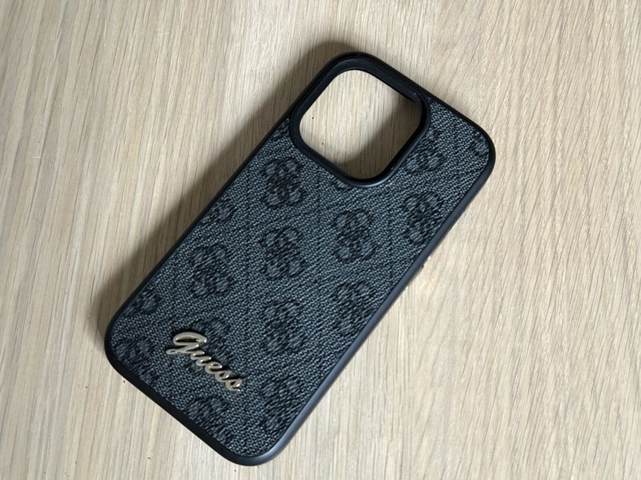 Husa Guess pt Iphone 15 Pro
