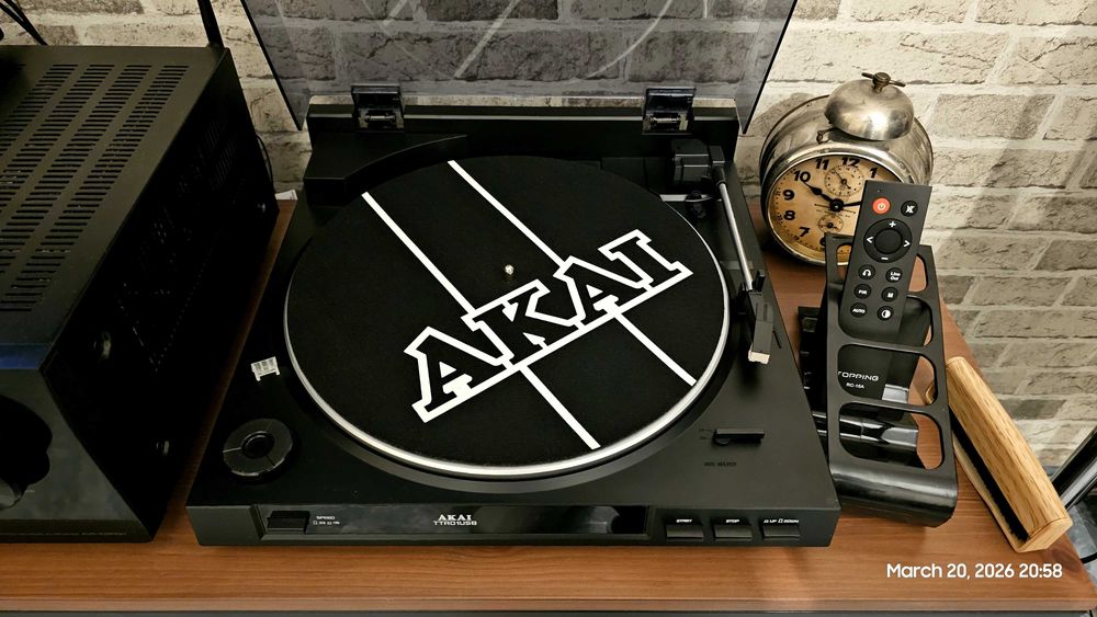 Pick-up Akai TTA-01USB ca nou