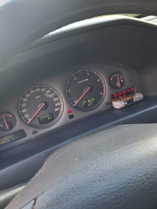 VOLVO  S60   163к.с.