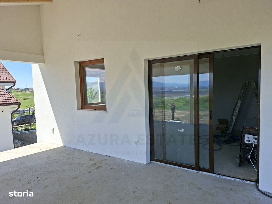 Casa premium 4 camere 2 bai pivnita filigorie teren 550 mp Sura Mare