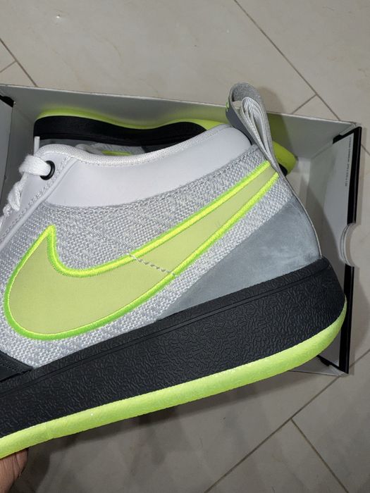 Баскетболни обувки Nike Book 1 "Neon 95" - размер 43, 44.5, 45, 45.5, 47
