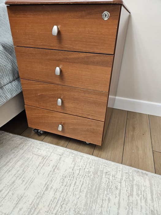 Продам офисную мебель