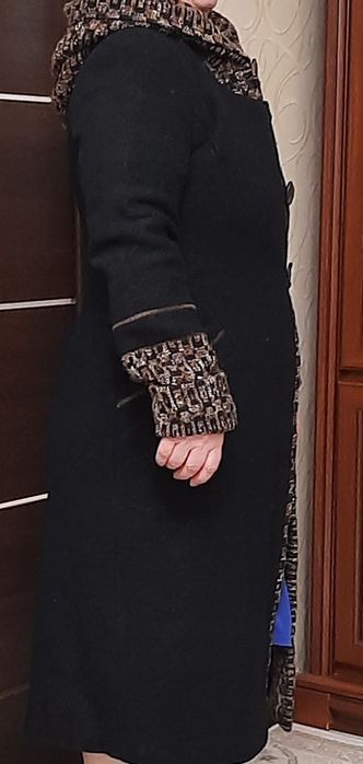 Продаётся женское пальто