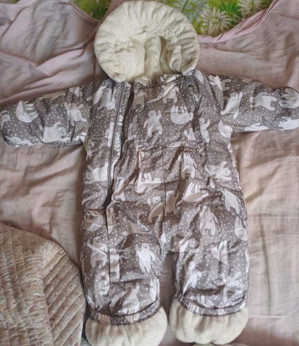Детский тёплый комбинезон 2 раза одевали