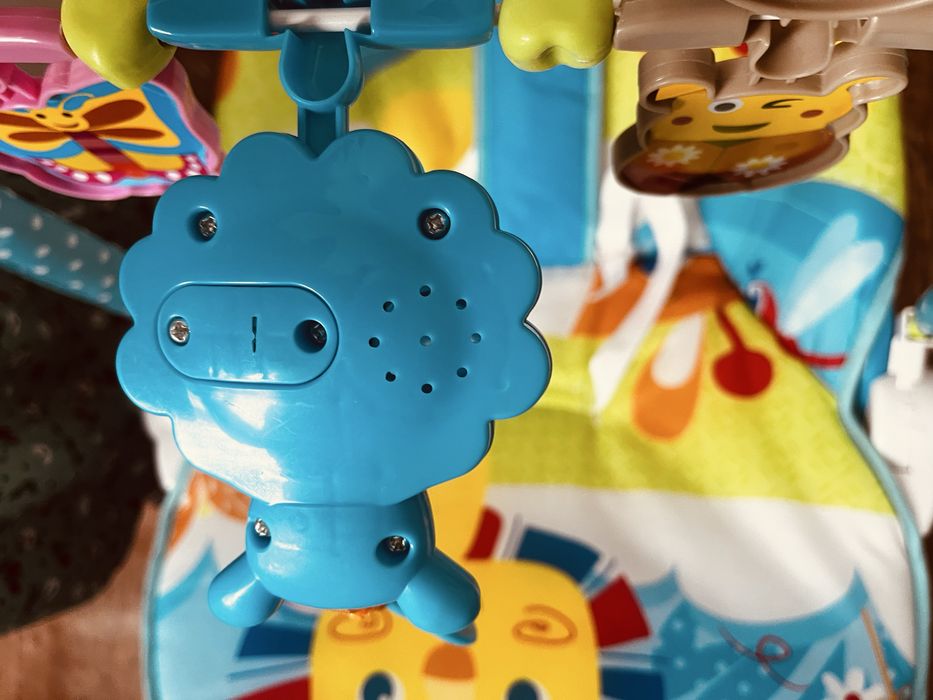 Продоется шезлонг для малышей новая