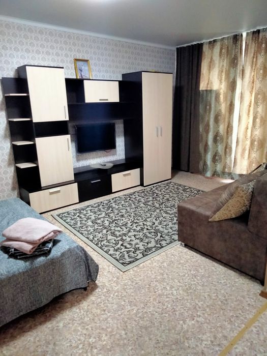 Город посуточно, по часам