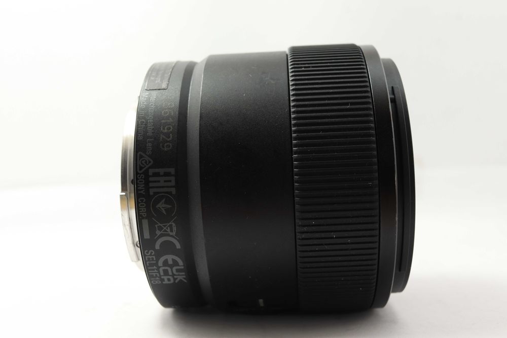 Sony E 11mm F1.8 – SEL11F18 – obiectiv ultra-wide APS-C