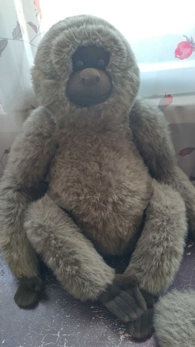 Плюшена играчка маймуна и количка Батмобил