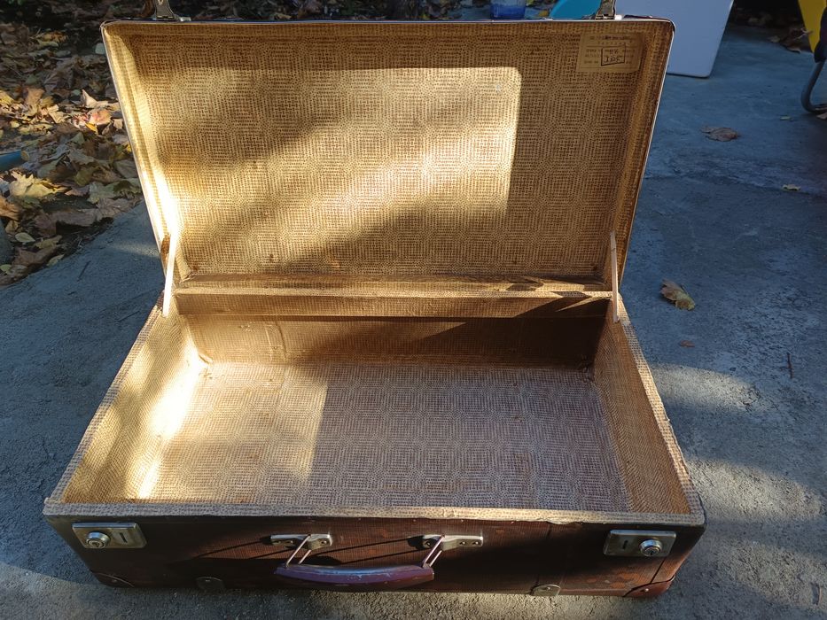 Стари ретро куфари