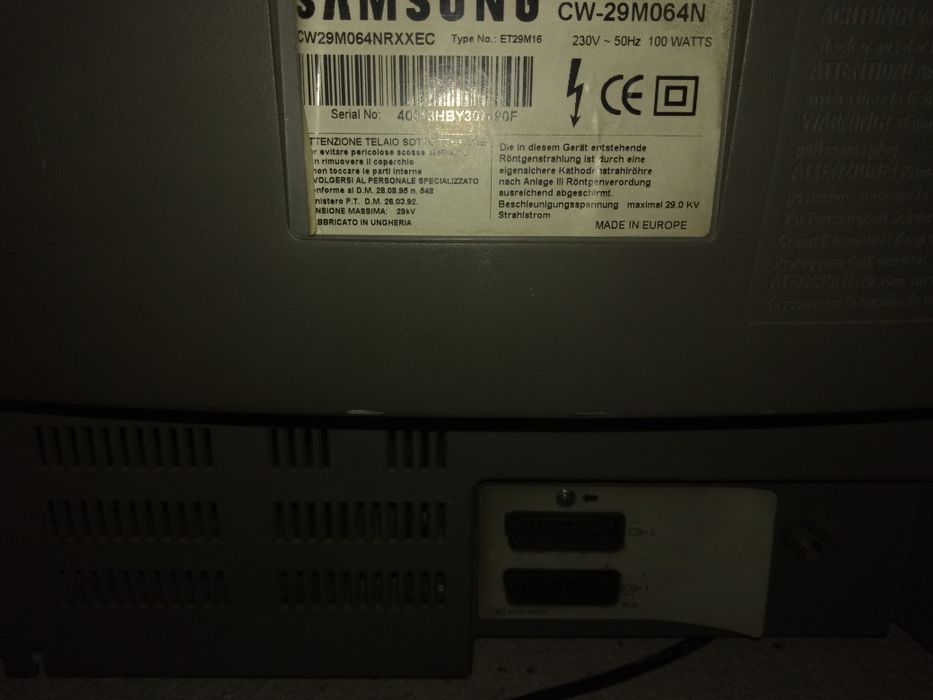 Телевизор samsung