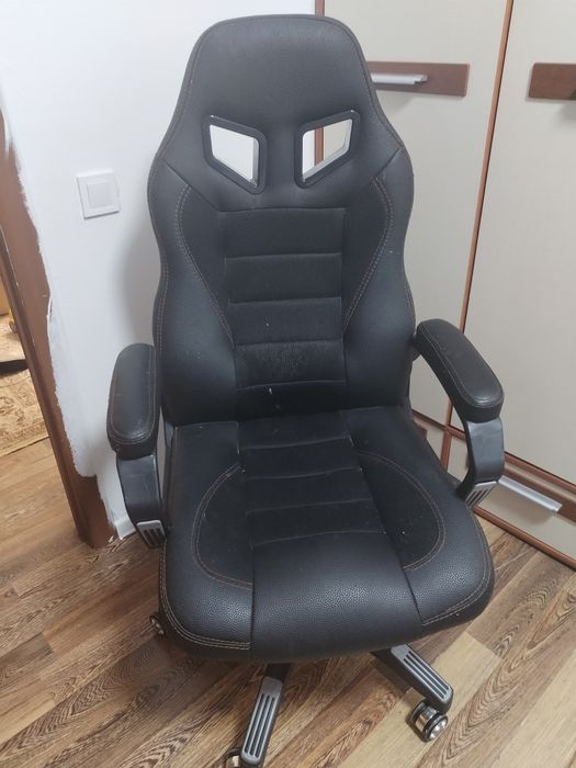 Компьютерное кресло