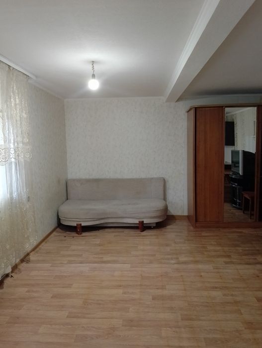 Сдам  благоустроенную комнату