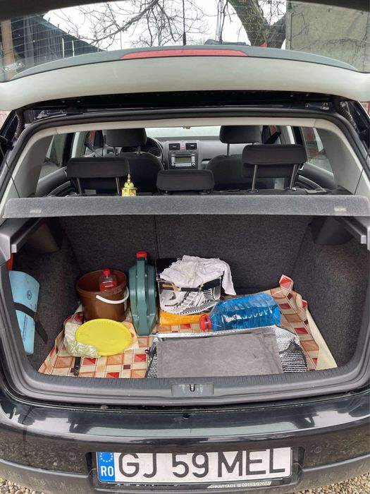 Se vinde golf 5