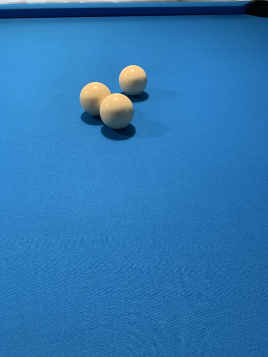 Triungh plastic biliard / bila alba