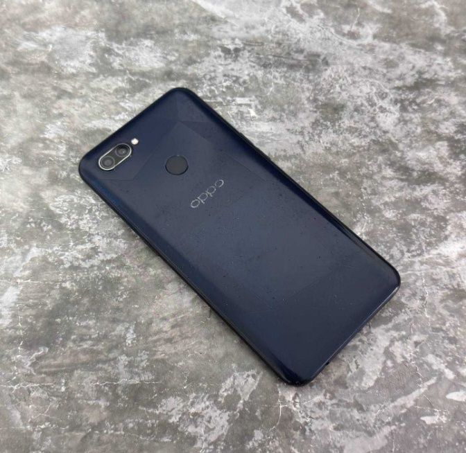 Продам Oppo A12.