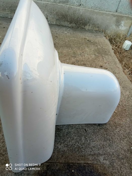 мивка с бутуш за баня