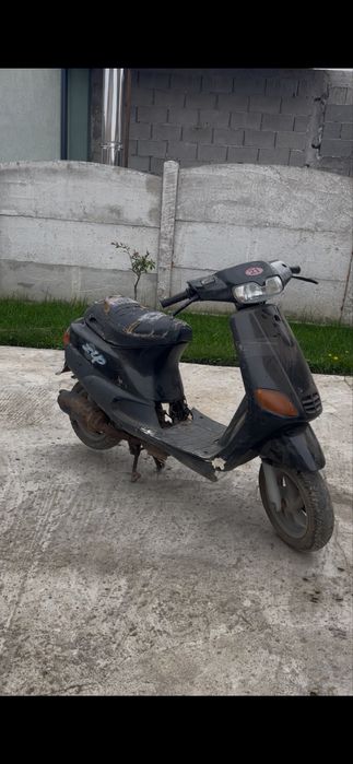 Vand scuter piagio zip , defect , necesita carburator nou