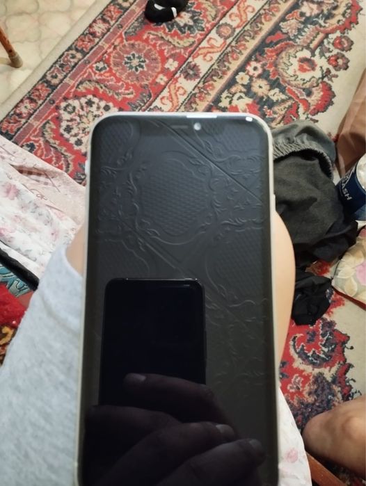 Айфон 11 с хорошем состоянии