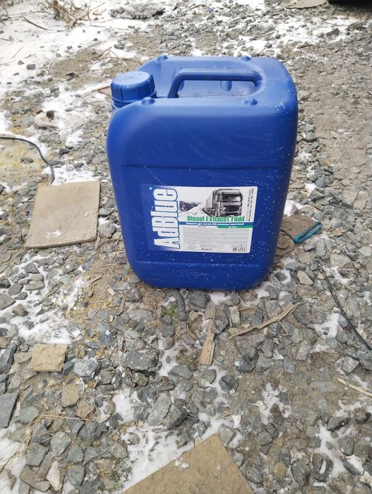 Продам пластиковые канистры