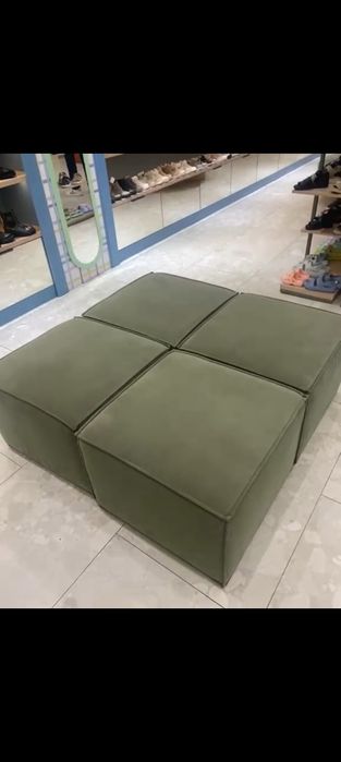Пуфики  продам ветрины