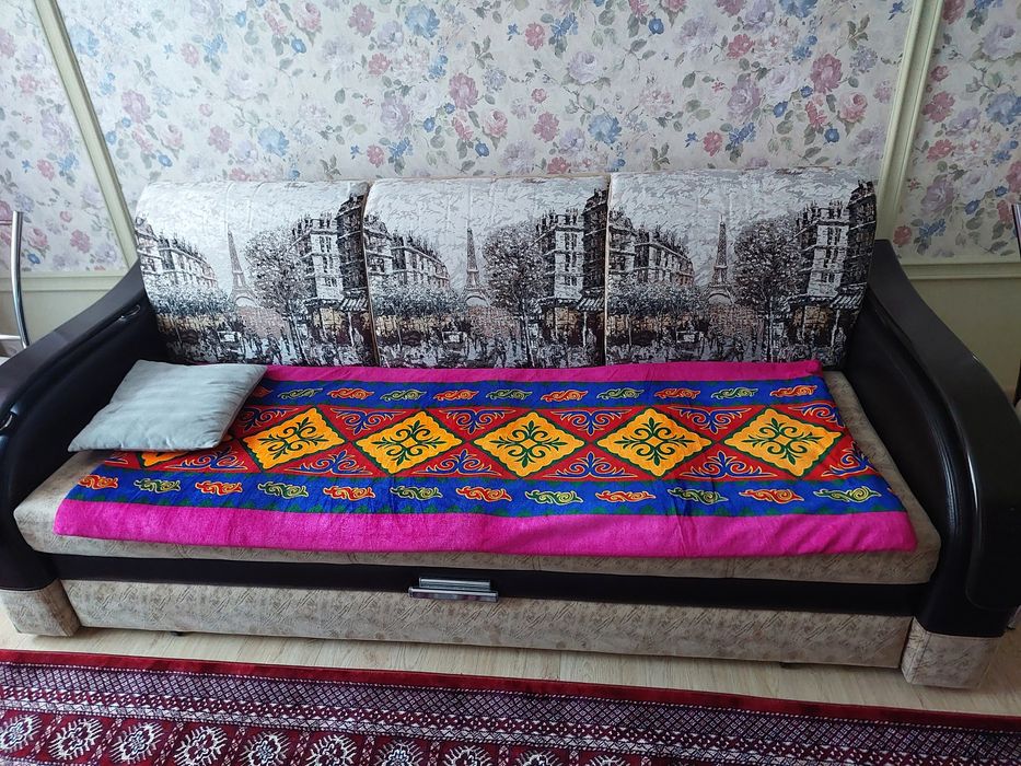 Диван гостинный 2-х метровый