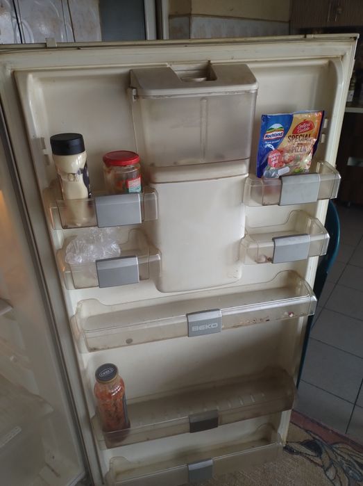 Vând frigider Beko no frost