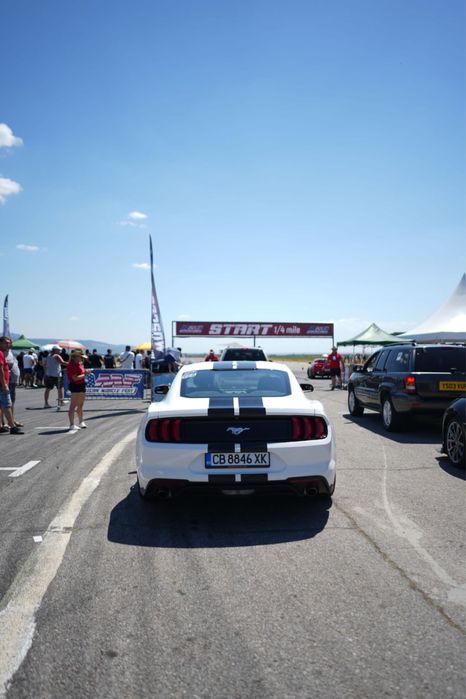 Форд мустанг под наем за балове 2026