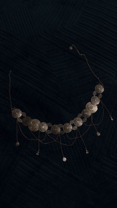 Қазақи әшекейлер. Украшение