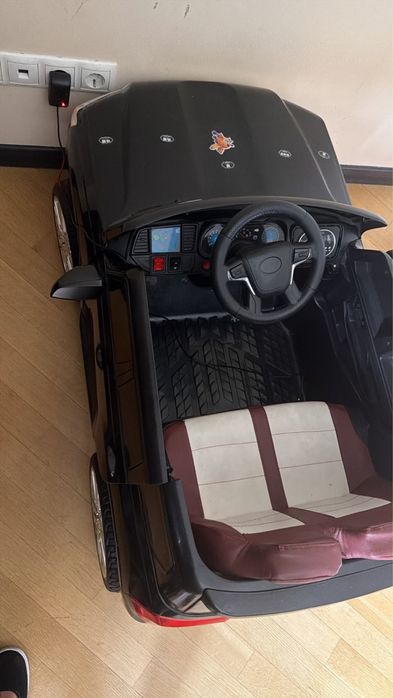 Электромашина toyota 300 продам