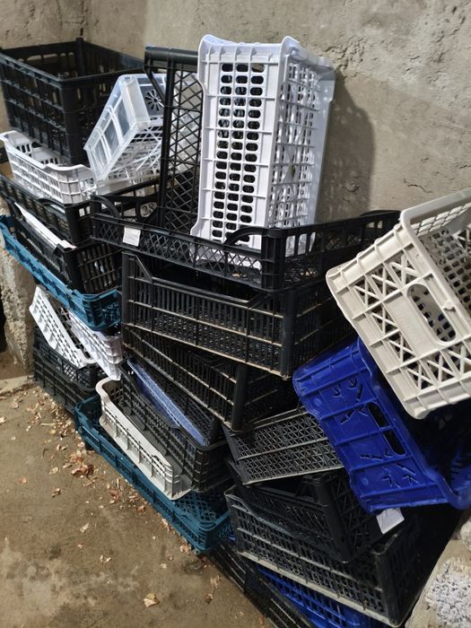 Пластиковые ящики