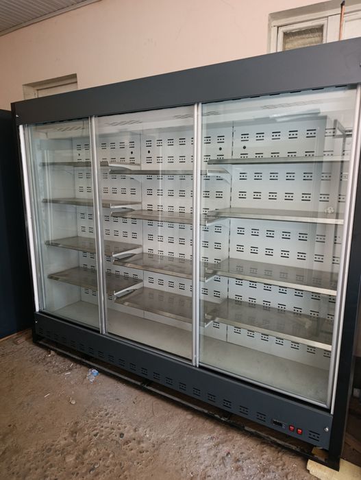 Vitrina xolodelniklar