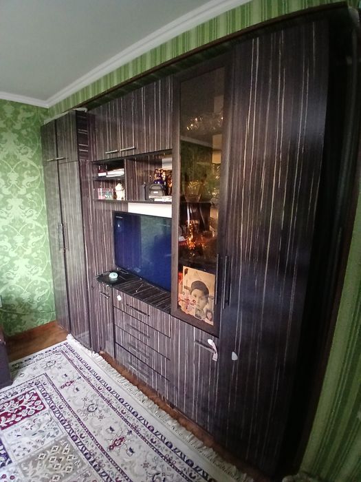 Продам шкаф стенка для гостиный