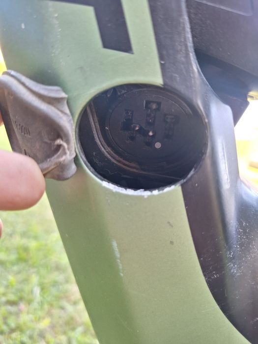 Vand bicicleta electrica bergamont cu motor bosch