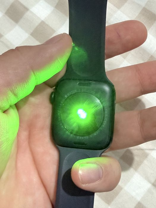 Продам apple watch se 2, 44mm