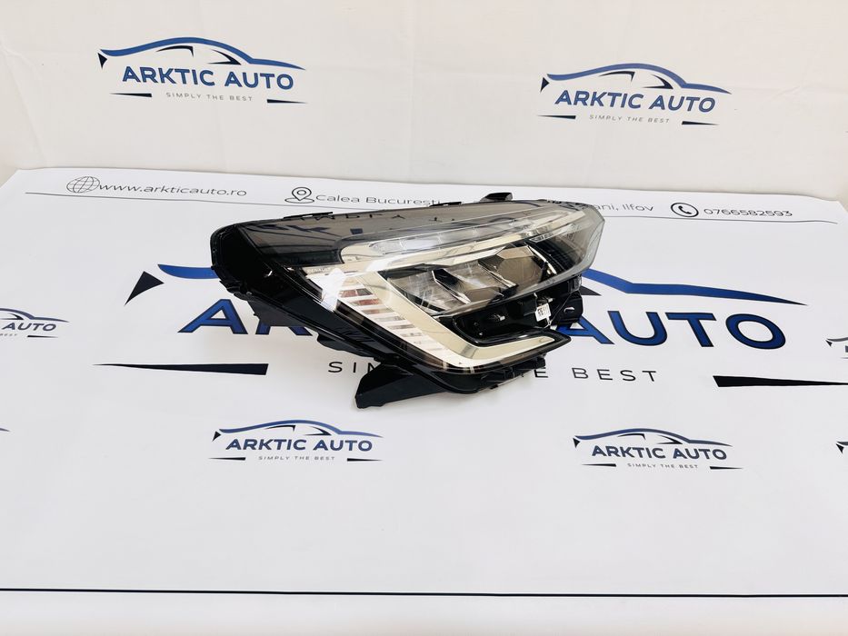Far dreapta led Renault CLIO V model dupa 2019 cod 260100902R
