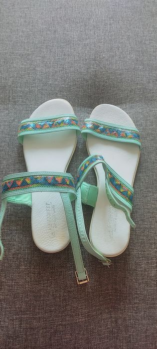 Босоножки новые размер 41 Белвест.