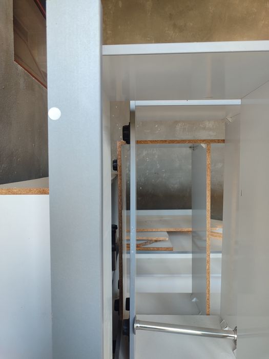 Stilaj magazin uchun  sotladi