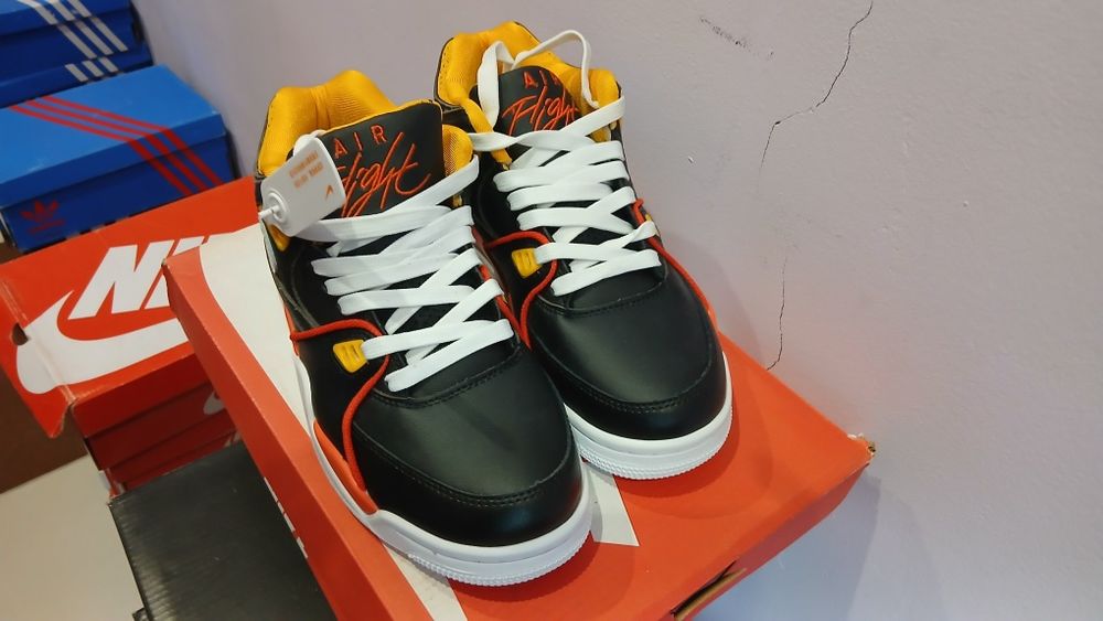 Кроссовки Nike air Jordan