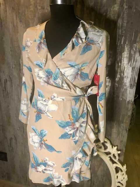 Rochie cu volane si petrecuta in talie NOUA_Girls on Film_42