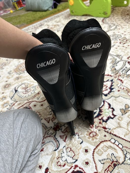 Продам хоккейные коньки