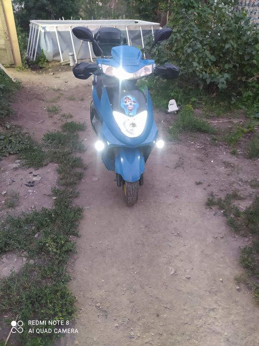 Продам скутор 150 кб